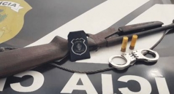 Homem é preso em flagrante após matar cachorro a tiros em São Francisco de Goiás